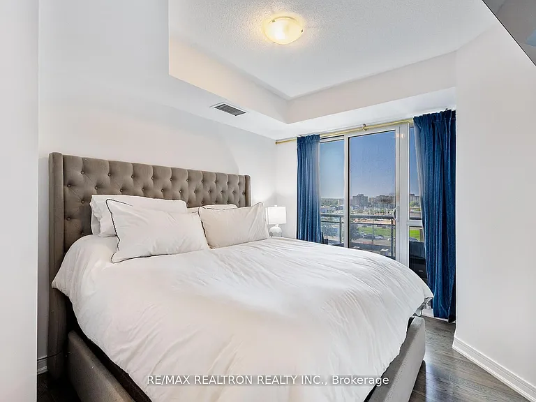 9205 Yonge St #501 — Photo 9