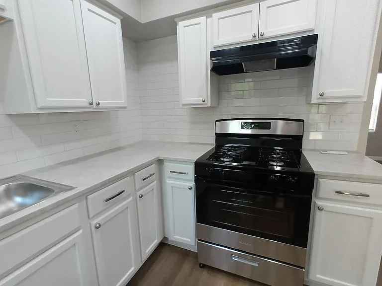 404 Mid America Blvd — Photo 9