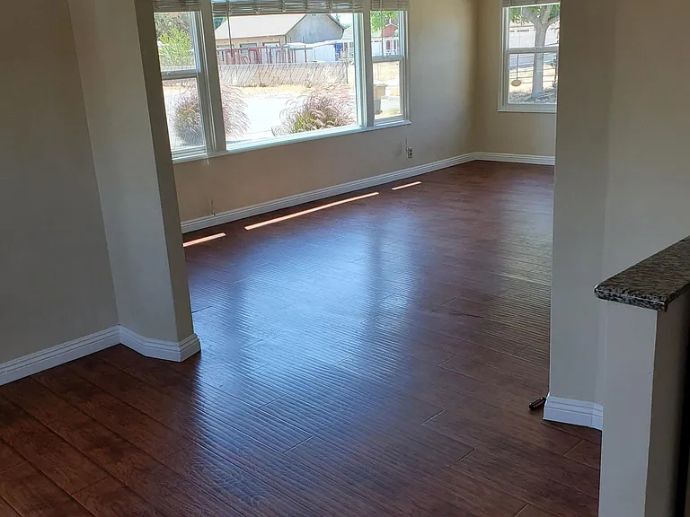 6305 Almond Dr — Photo 2