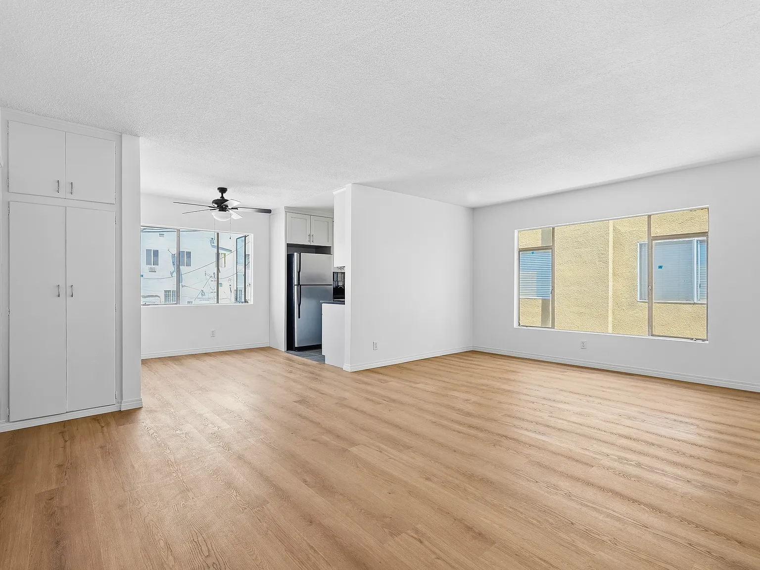 1475 S Wooster St — Photo 3