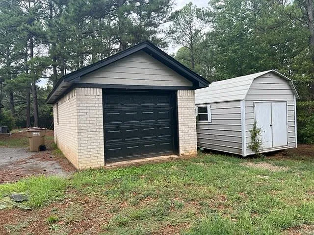 540 Joy Ln — Photo 13