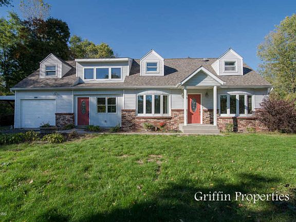 5th image of 7401 Courtland Dr NE