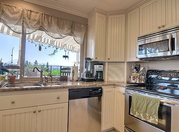 4th image of 17481 Bernardo Center Dr
