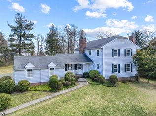 1395 Chapel Hill Rd, Mountainside, NJ 07092