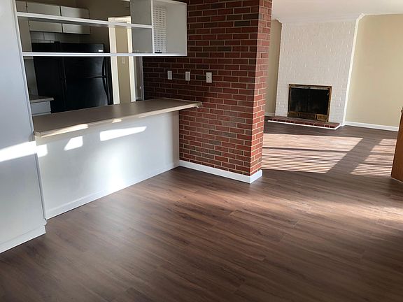 3rd image of 2805 Countryside Dr