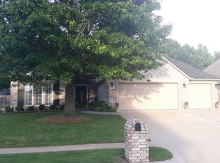 2437 S Umbrella Ave, Broken Arrow, OK 74012