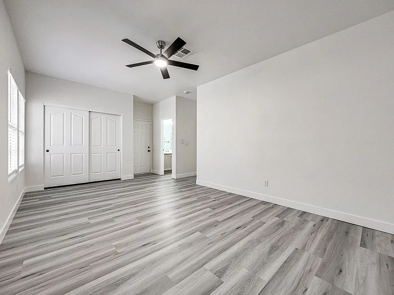 7724 Rye Canyon Dr — Photo 32