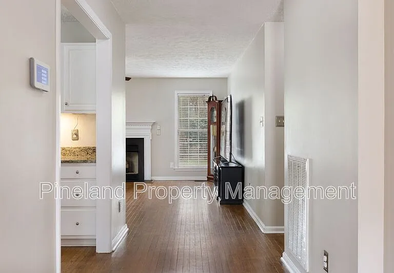 310 Timber Ridge Dr — Photo 7