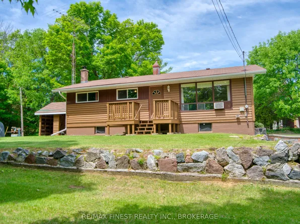 1015A Legion Rd, Central Frontenac, ON K0H 2P0