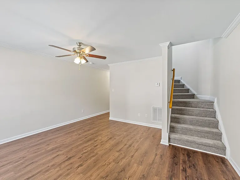 41 Park Place Dr #181 — Photo 3