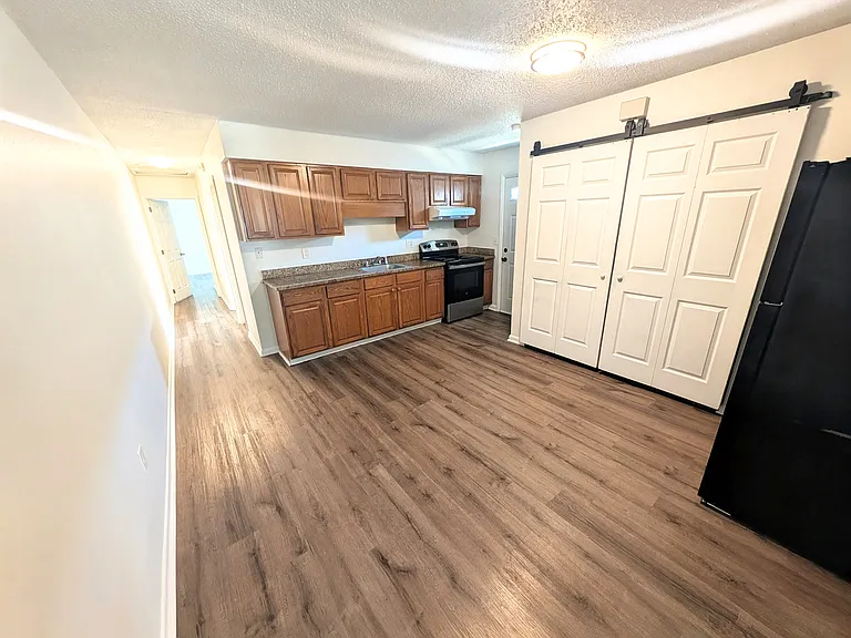 1132 Gilmore Ave #1132 — Photo 4