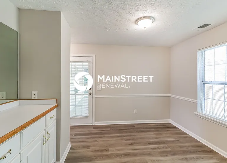2145 Michael Ct — Photo 5