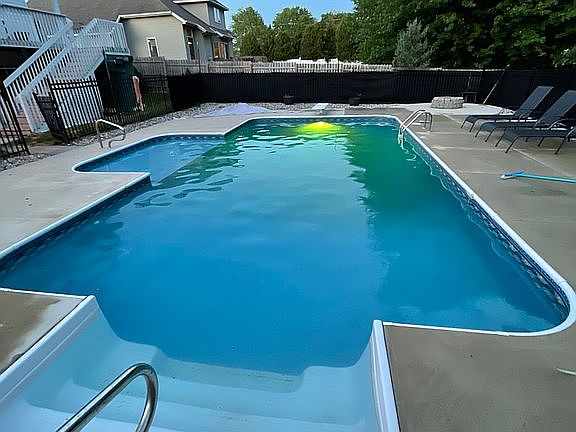 2nd image of 2424 Marfield Dr SW