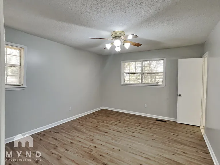 1118 Arrowhead Trl — Photo 9