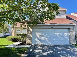 4233 Springlake Dr, Lake In The Hills, IL 60156