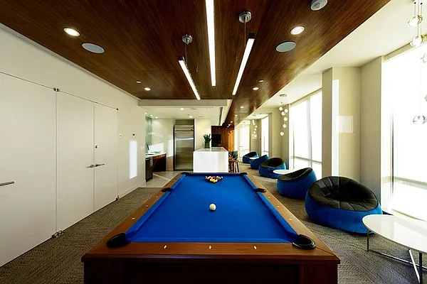 Rented by Greystar | media 12