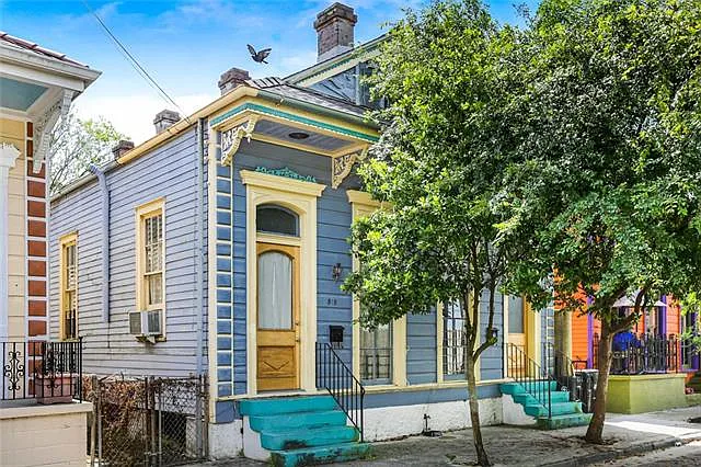 513 Mandeville St — Photo 1