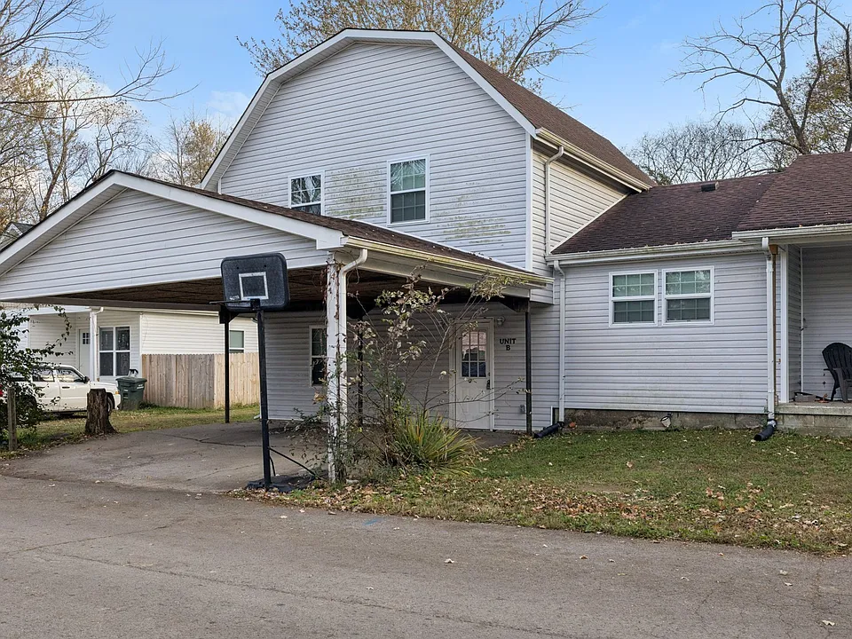 801 Poplar Ave #B