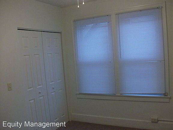 3rd image of 1612 Mahoning Ave APT 3