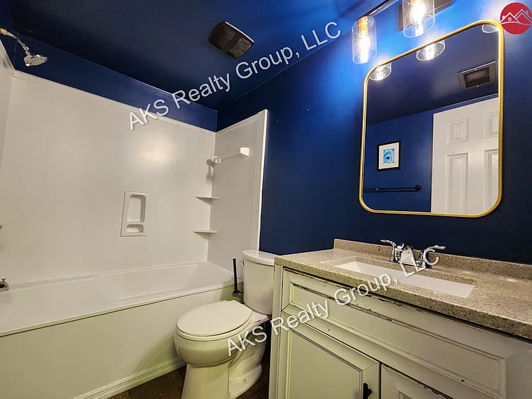 2136 16th Ave S #1A — Photo 10