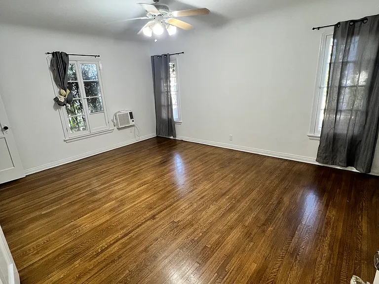 1450 S Sherbourne Dr — Photo 11