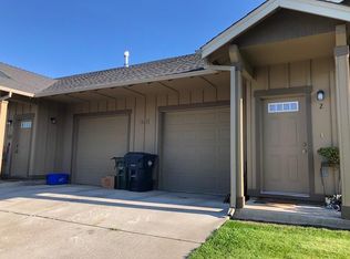 1065 NE Glenshire Pl UNIT 2, Bend, OR 97701