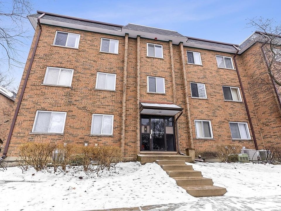 1st image of 909 Buccaneer Dr
