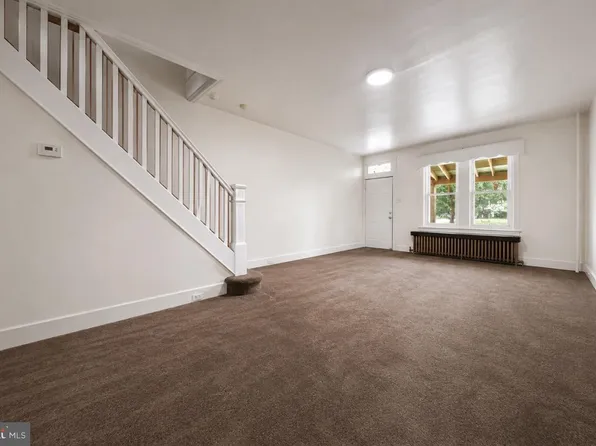 433 Viola St, Camden, NJ 08104