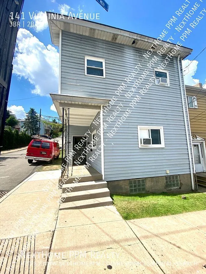 141 Virginia Ave photo 1