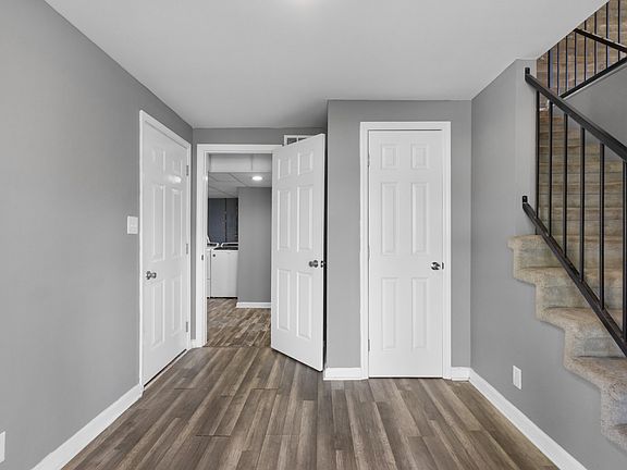 5th image of 300 Grassland Dr