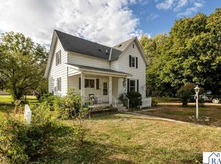 208 Dugan St S, Welcome, MN 56181