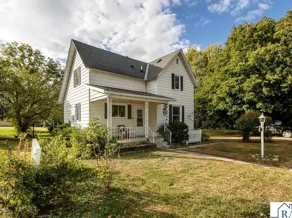 208 Dugan St S, Welcome, MN 56181