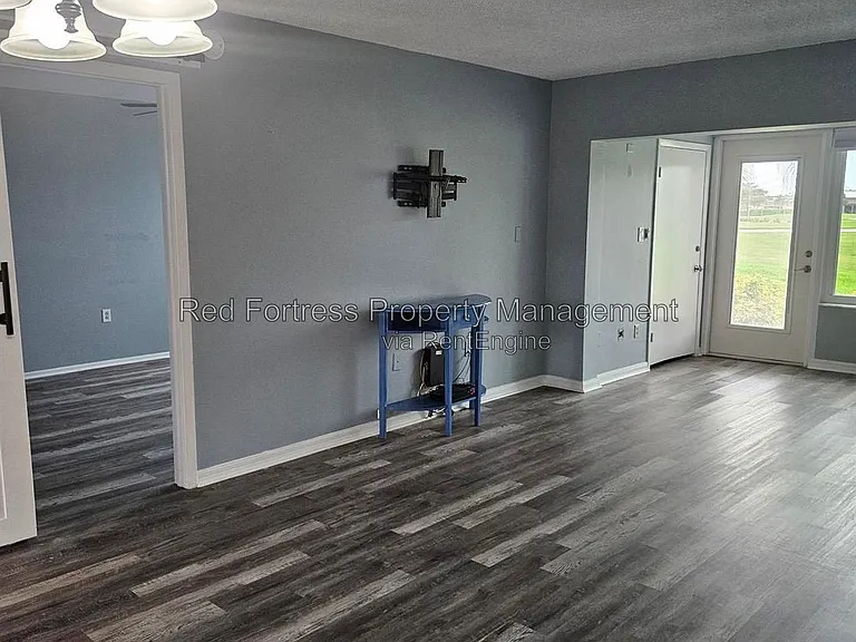 1660 Pine Valley Dr #104 — Photo 10