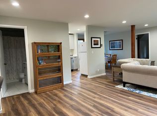 204B SW Normandy Rd #B, Seattle, WA 98166