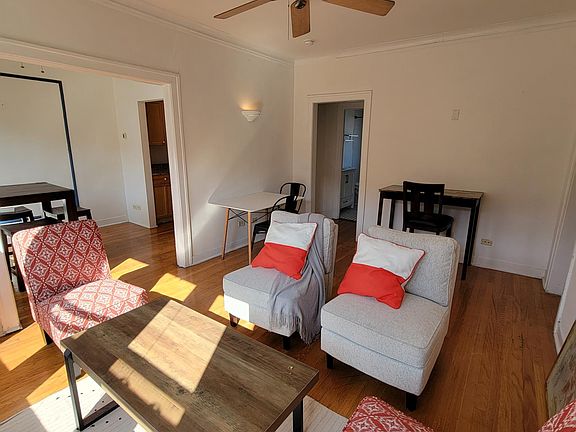 2nd image of 611 W Arlington Pl APT 3