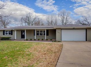 3231 S Luster Ave, Springfield, MO 65804