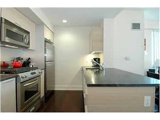 Rented by Douglas Elliman | media 5