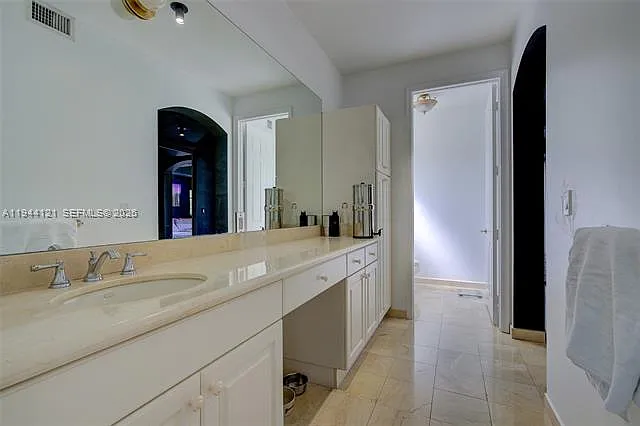 4867 Ponce De Leon Blvd — Photo 20