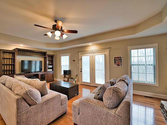 4th image of 108 Beechwood Dr