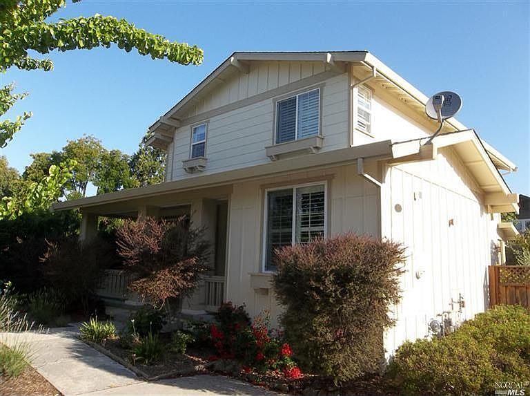 1st image of 400 Brockman Ln