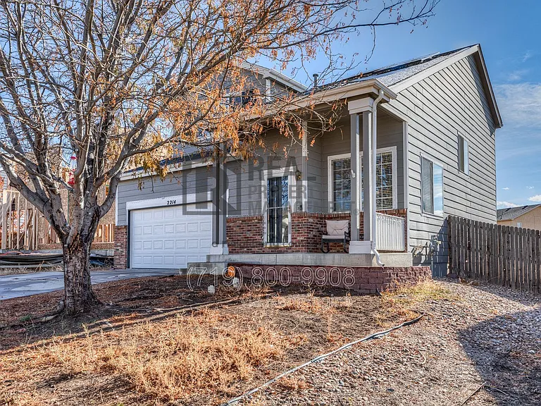 2214 Cowhand Pl — Photo 2