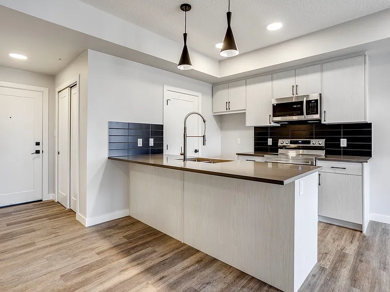 657 Glenridding Ravine Dr SW — Photo 1