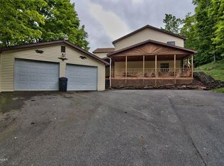 591 Watts Hill Rd, Honesdale, PA 18431
