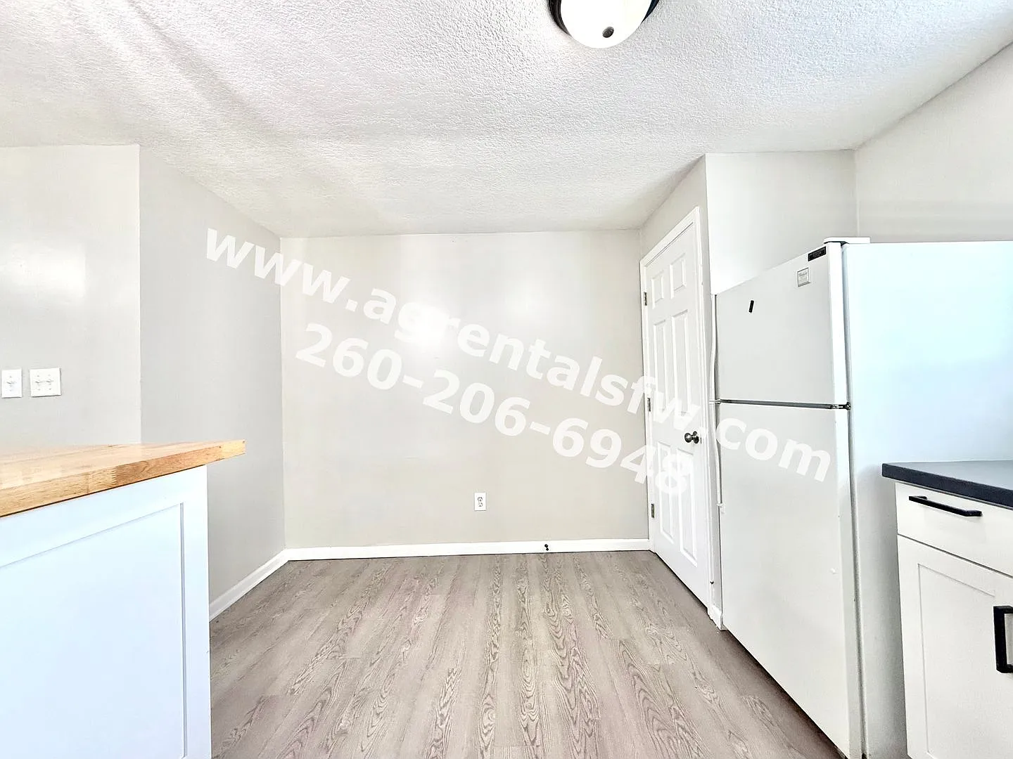 4917/4919 Northcrest — Photo 3