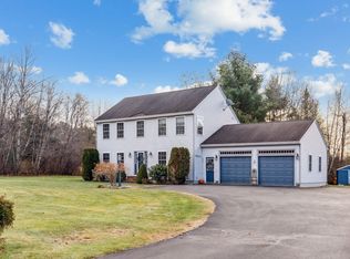 12 Rani Dr, North Yarmouth, ME 04097