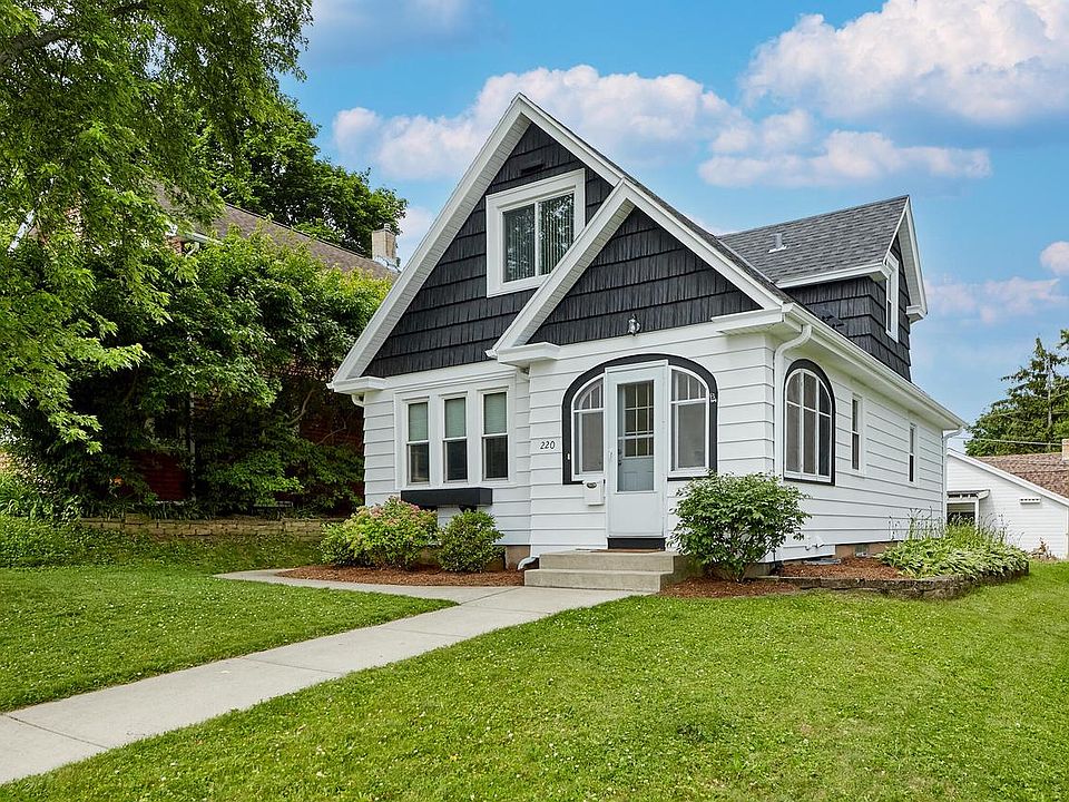 1st image of 220 S Hartwell AVENUE