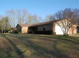109 Cherokee Dr, Searcy, AR 72143