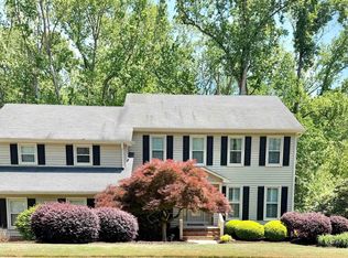 715 N Almond Dr, Simpsonville, SC 29681