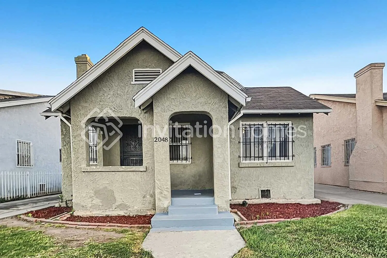 2048 W 65th Pl Los Angeles, CA 90047 — Photo 1