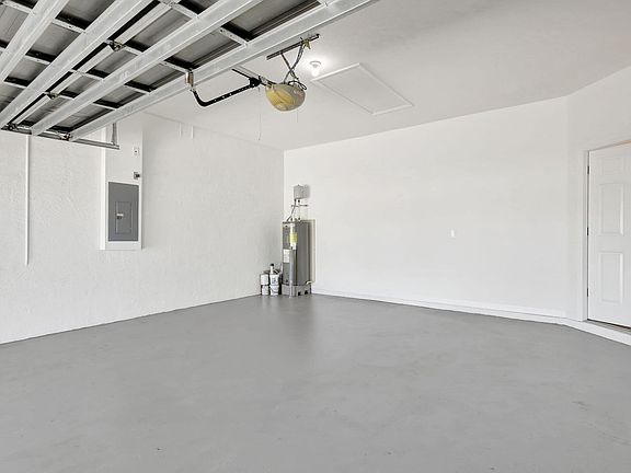 5th image of 3699 SW Foremost Drive